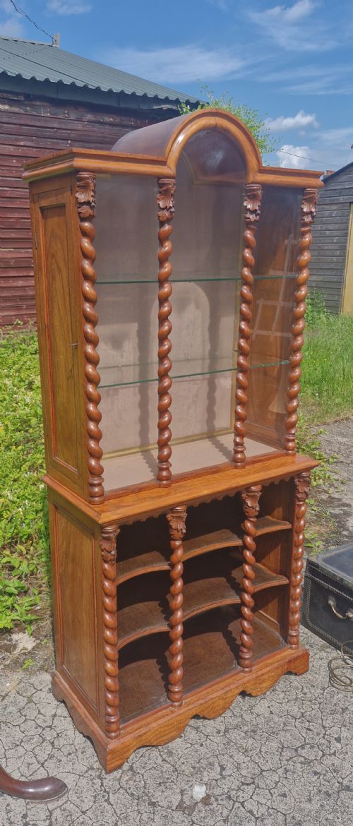 OAK 2 PART DISPLAY CABINET - ADDITIONAL PHOTO 6