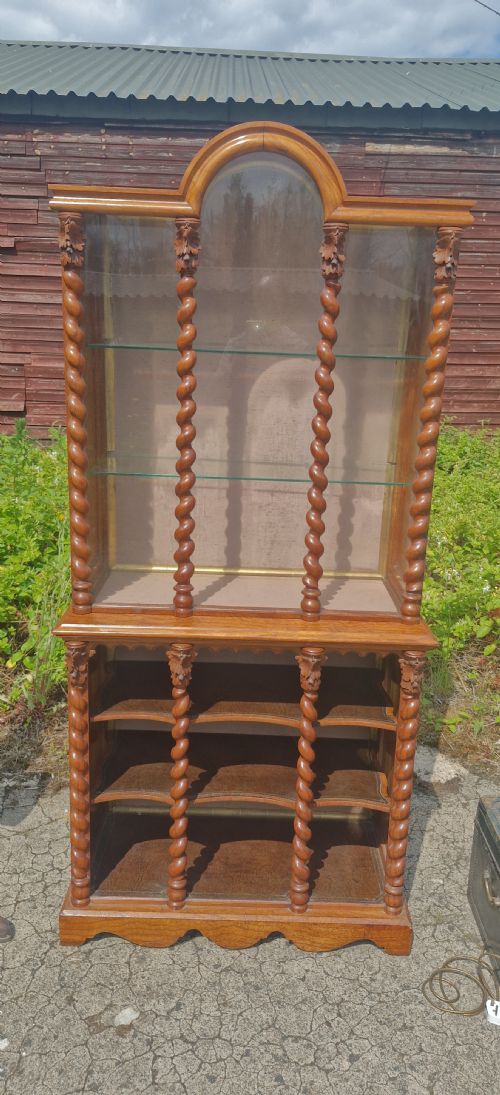 OAK 2 PART DISPLAY CABINET - ADDITIONAL PHOTO 8