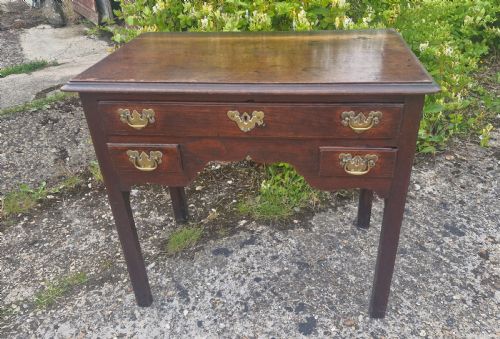 Late Georgian Oak 3 Drawer Lowboy.