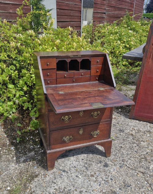 Dinky 18th Century Georgian Mahogany Bureau