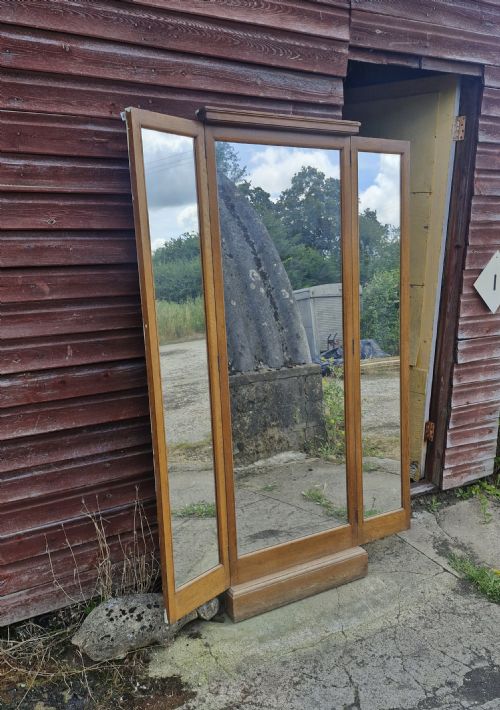 EARLY 20TH CENTURY OAK FRAMED TRIPLE SHOP DRESSING MIRROR - ADDITIONAL PHOTO 2