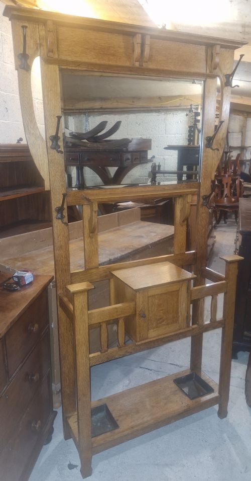 EARLY 20TH CENTURY LIGHT OAK ARTS AND CRAFTS HALLSTAND - ADDITIONAL PHOTO 1