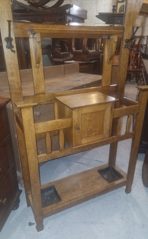 EARLY 20TH CENTURY LIGHT OAK ARTS AND CRAFTS HALLSTAND - ADDITIONAL PHOTO 3