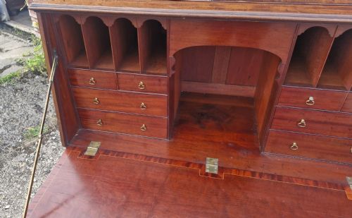 GOOD QUALITY MAHOGANY BUREAU CABINET - ADDITIONAL PHOTO 10