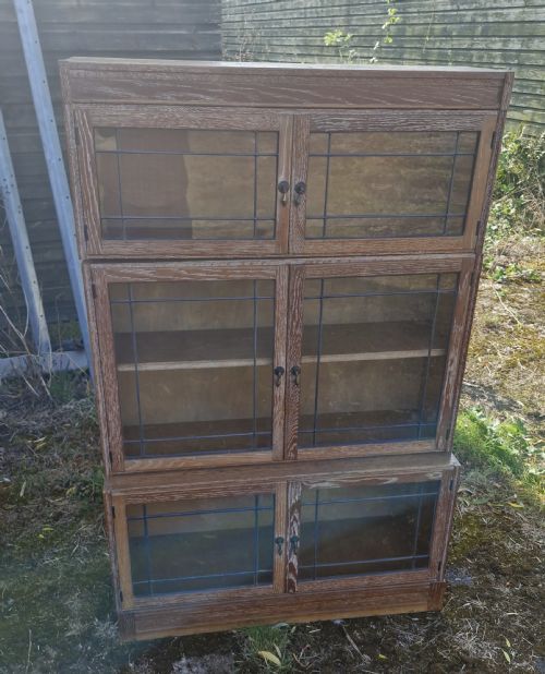 LIMED OAK 3 SECTION GLAZED CABINET - ADDITIONAL PHOTO 6