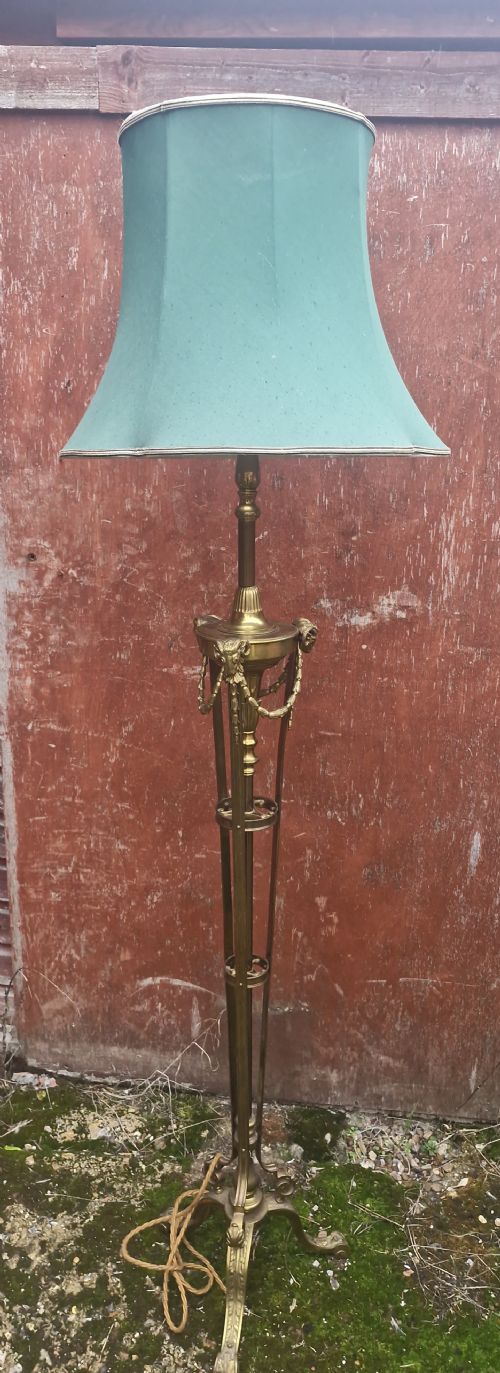 GOOD EDWARDIAN BRASS LAMP STANDARD WITH CAST RAMS HEADS - ADDITIONAL PHOTO 9