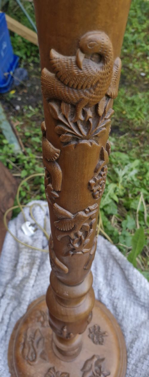 CARVED LAMP STANDARD - ADDITIONAL PHOTO 4