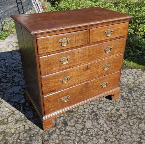 Mid 18th Century Oak Chest of Drawers.
