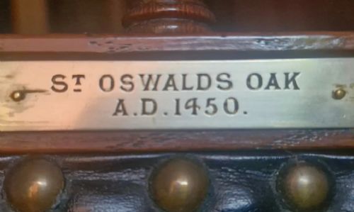 INTERESTING VICTORIAN CARVED OAK LIBRARY ARMCHAIR - ADDITIONAL PHOTO 1