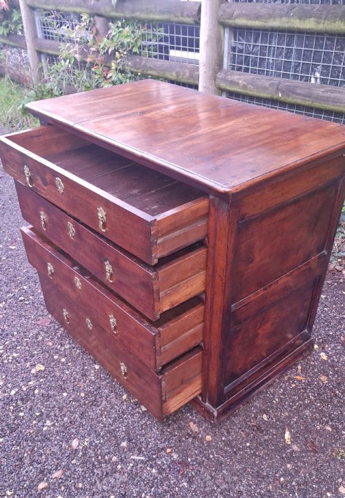WILLIAM AND MARY WALNUT CHEST OF 4 DRAWERS - ADDITIONAL PHOTO 4