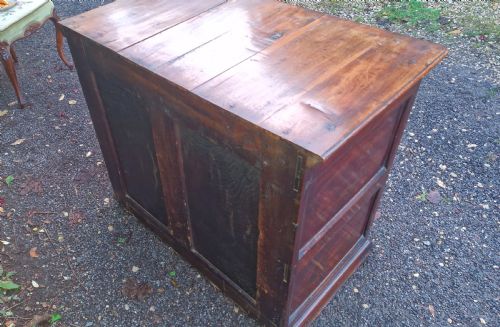 WILLIAM AND MARY WALNUT CHEST OF 4 DRAWERS - ADDITIONAL PHOTO 5