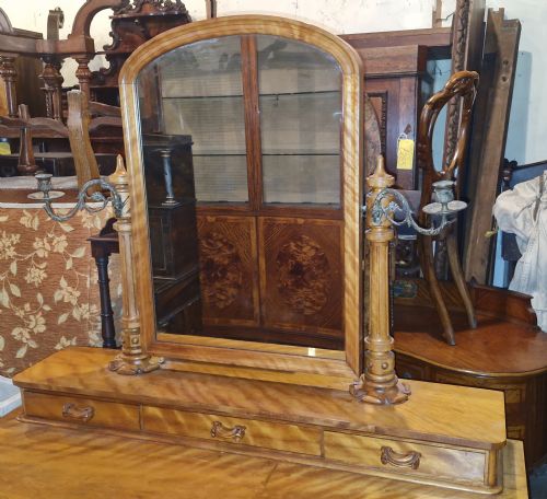 VICTORIAN SATINBIRCH DRESSING CHEST WITH CANDLE SCONES - ADDITIONAL PHOTO 3