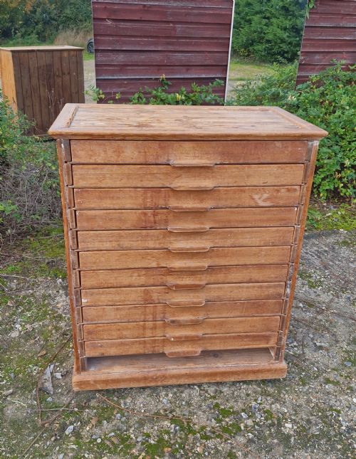 Useful Chest of Pine Baker's Trays.