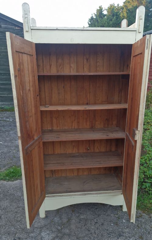 USEFUL PAINTED 2 DOOR HOUSEKEEPERS CUPBOARD - ADDITIONAL PHOTO 1