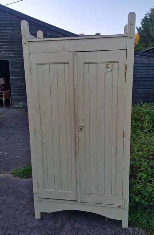 USEFUL PAINTED 2 DOOR HOUSEKEEPERS CUPBOARD - ADDITIONAL PHOTO 3