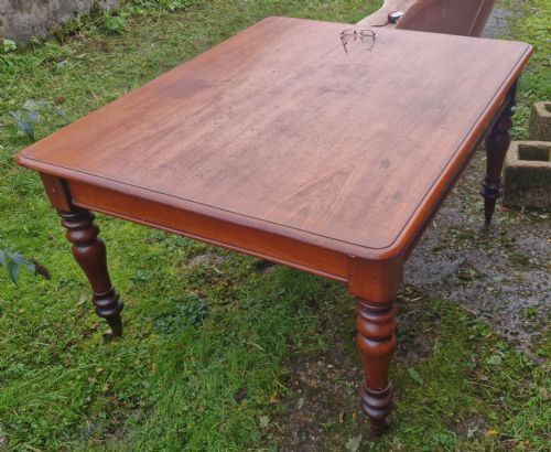 GOOD PRACTICAL VICTORIAN KITCHEN DINING TABLE - ADDITIONAL PHOTO 1