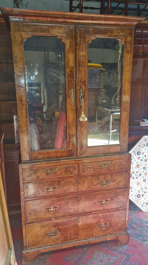 Early 18th Century Walnut Chest Cabinet Fitted Interior.