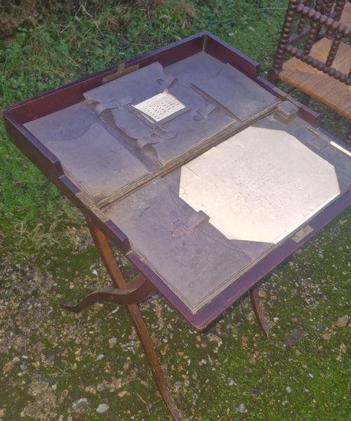 EDWARDIAN MAHOGANY FOLDING CAMPAIGN WRITING TABLE - ADDITIONAL PHOTO 4