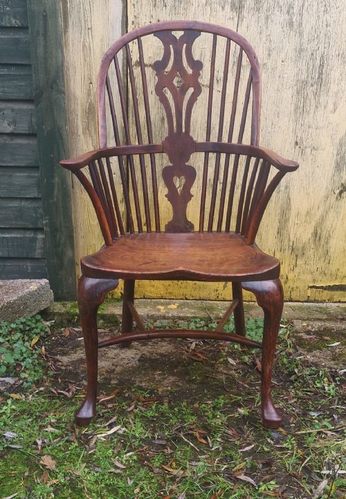 Late Georgian Thames Valley Yewwood Windsor Armchair.