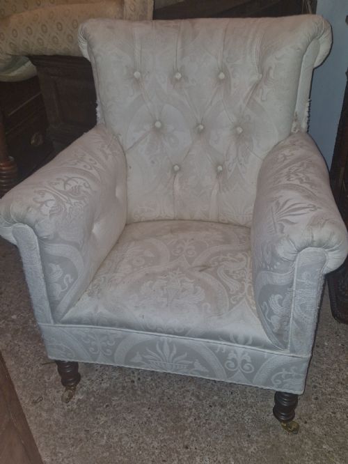 EDWARDIAN WOODSTOCK STYLE UPHOLSTERED ARMCHAIR OF GOOD SIZE - ADDITIONAL PHOTO 13