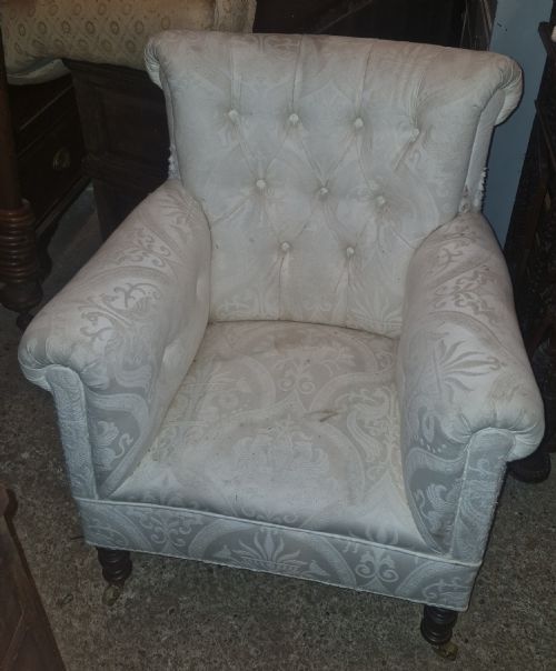 EDWARDIAN WOODSTOCK STYLE UPHOLSTERED ARMCHAIR OF GOOD SIZE - ADDITIONAL PHOTO 15