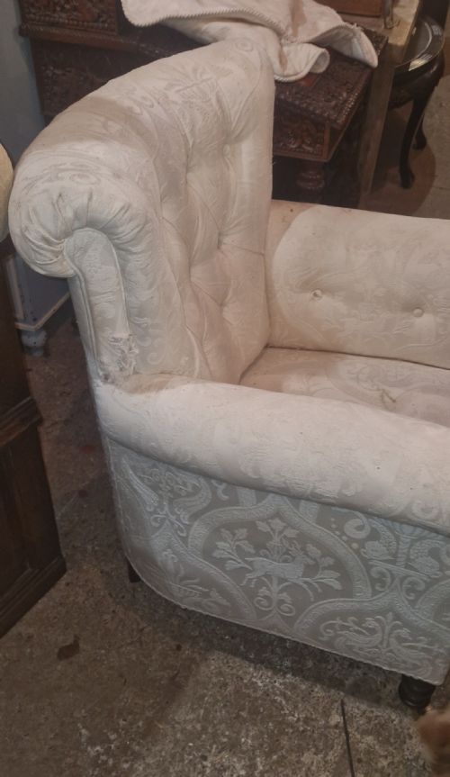 EDWARDIAN WOODSTOCK STYLE UPHOLSTERED ARMCHAIR OF GOOD SIZE - ADDITIONAL PHOTO 16