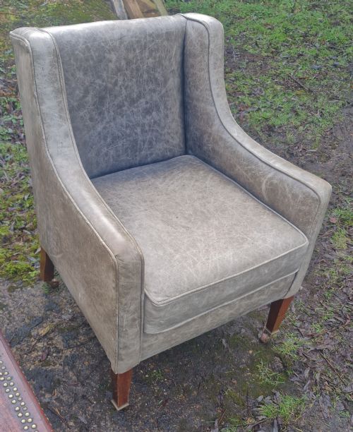 EDWARDIAN MAHOGANY FRAMED UPHOLSTERED ARMCHAIR ON GOOD CASTORS - ADDITIONAL PHOTO 3