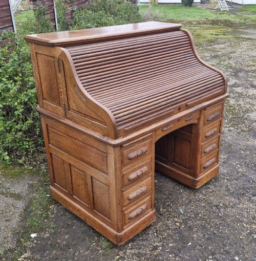 Good Oak Roll Top Pedestal Desk.
