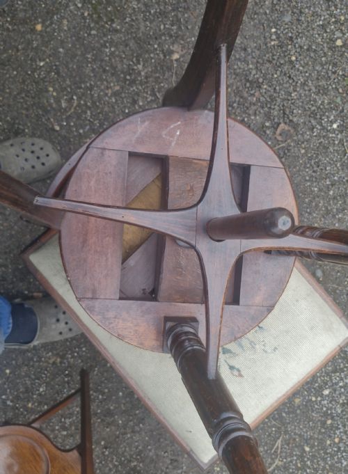 REGENCY BRASS INLAID ROSEWOOD AND SIMULATED ROSEWOOD MUSIC STOOL - ADDITIONAL PHOTO 1