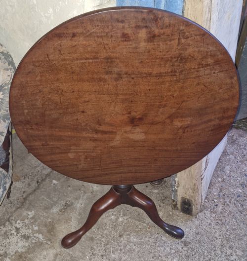 late 18th century georgian mahogany tripod table - CATEGORY: ANTIQUE TABLES - DATED GEORGIAN
