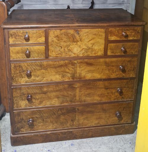 VICTORIAN BURR WALNUT CHEST OF DRAWERS - ADDITIONAL PHOTO 1