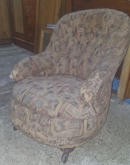 VICTORIAN UPHOLSTERED BUTTON BACK BEDROOM CHAIR - ADDITIONAL PHOTO 1