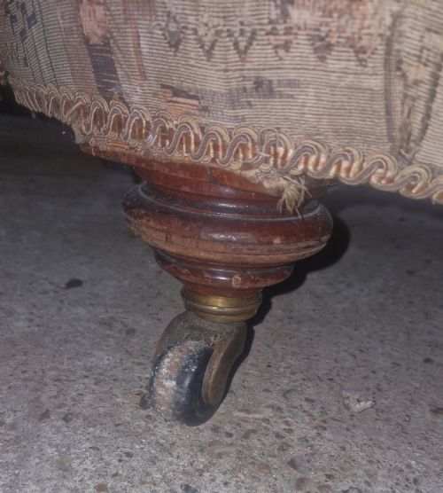 VICTORIAN UPHOLSTERED BUTTON BACK BEDROOM CHAIR - ADDITIONAL PHOTO 2