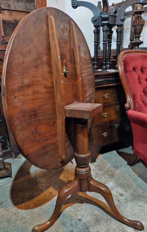 REGENCY MAHOGANY TRIPOD TABLE - ADDITIONAL PHOTO 1