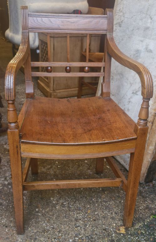 REGENCY EAST ANGLIA DISH SEAT ARMCHAIR - ADDITIONAL PHOTO 1