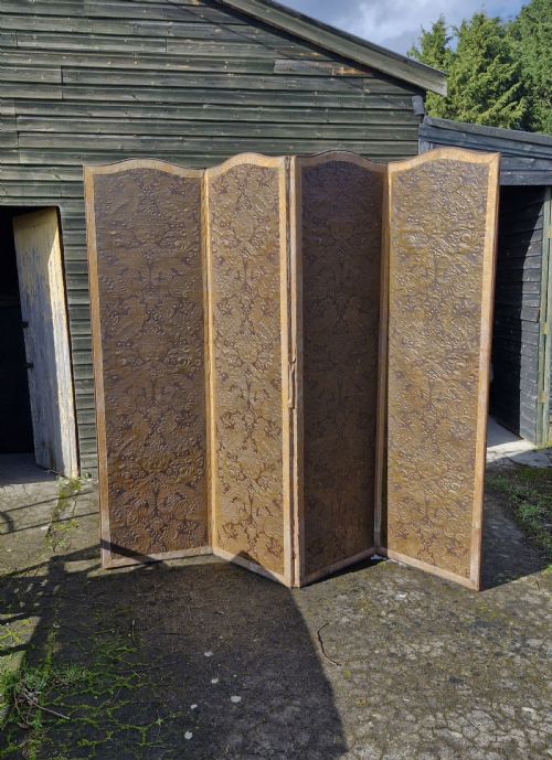 LARGE EMBOSSED COUNTRY HOUSE 4 FOLD DRESSING SCREEN
