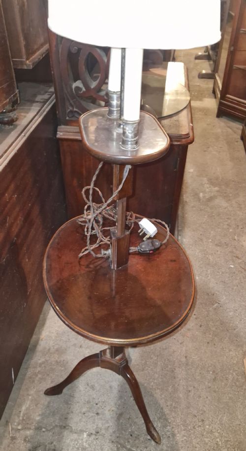 INTERESTING AND UNUSUAL CONVERTED LAMP TABLE - ADDITIONAL PHOTO 8