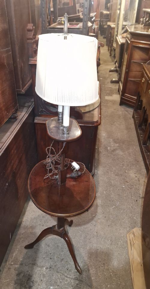 INTERESTING AND UNUSUAL CONVERTED LAMP TABLE - ADDITIONAL PHOTO 11