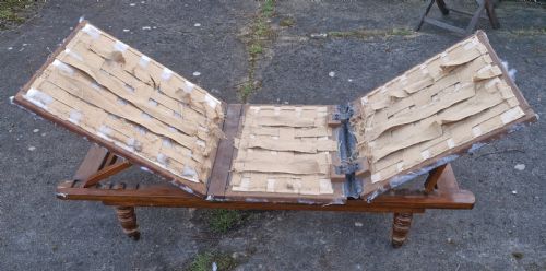 LATE VICTORIAN ADJUSTABLE CAMPAIGN BED WITH DETACHABLE LEGS - ADDITIONAL PHOTO 3