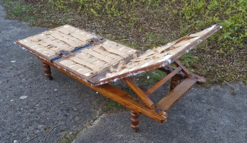 LATE VICTORIAN ADJUSTABLE CAMPAIGN BED WITH DETACHABLE LEGS - ADDITIONAL PHOTO 4