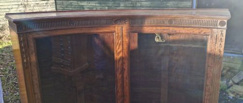 EDWARDIAN MAHOGANY CONCAVE BOOKCASE WITH GLASS SHELVES - ADDITIONAL PHOTO 10