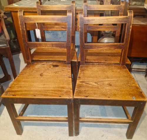 Set of 4 Welsh Farmhouse Kitchen Dining Chairs.