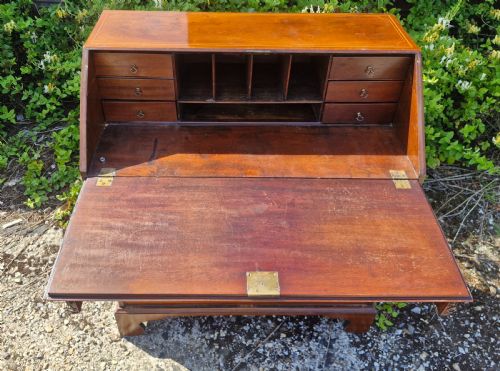 LATE GEORGIAN INLAID MAHOGANY 4 DRAWER BUREAU - ADDITIONAL PHOTO 5