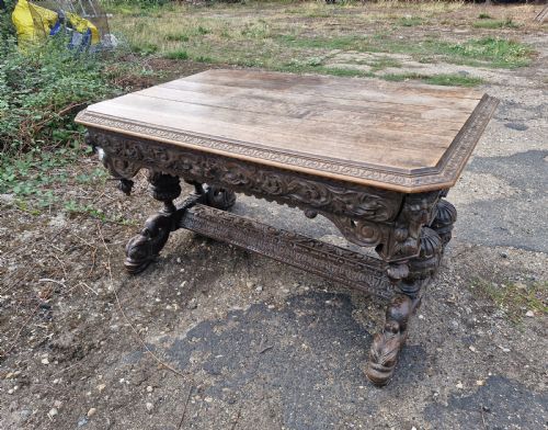 Large Victorian Carved Oak Centre Library Table.
