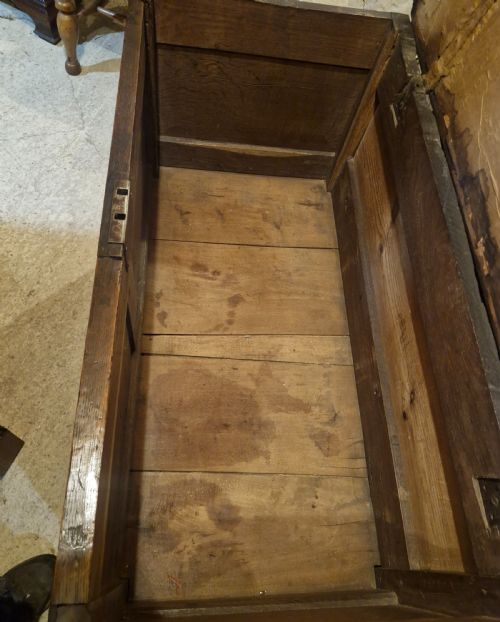 GEORGIAN PANELLED OAK MULE CHEST - ADDITIONAL PHOTO 2