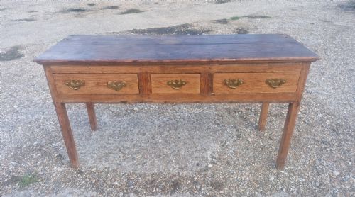 Early 19th Century Pine 3 Drawer Dresser Base.