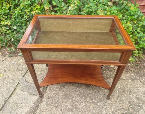 Edwardian Inlaid Mahogany Bijouterie Display Table.