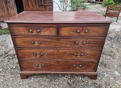 Georgian Mahogany Chest of Drawers.