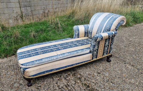 Edwardian Carved Mahogany Framed Upholstered Day Bed.