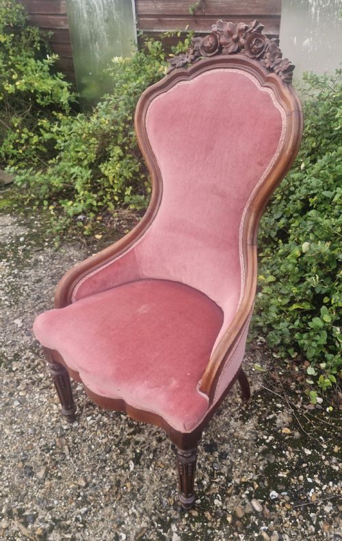 LATE VICTORIAN MAHOGANY NURSING CHAIR - ADDITIONAL PHOTO 1